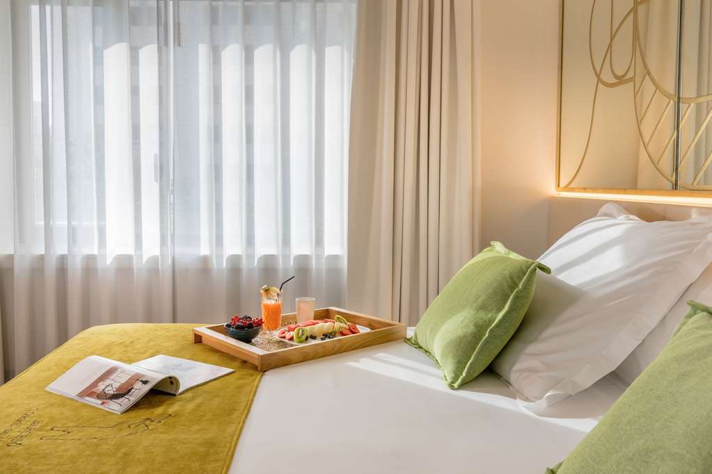 Barcelo Torre De 5* Madrid