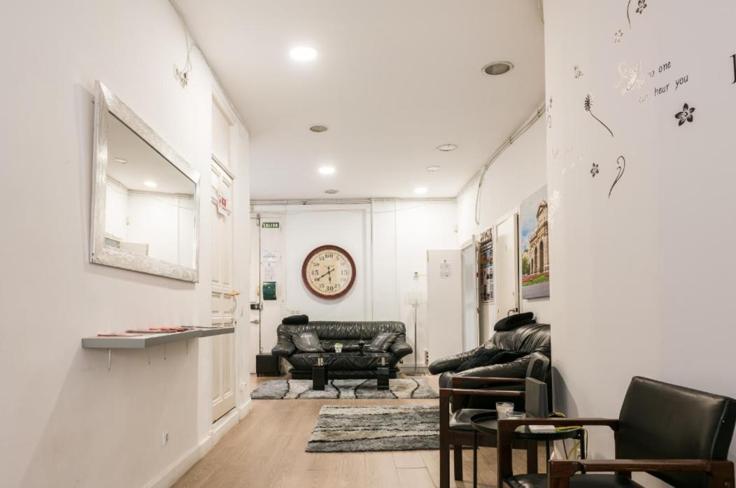 M&f 7 Rooms/7 Bathrooms Over Gran Via * Madrid