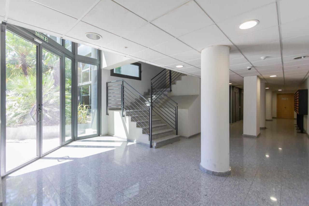 Apartamento Dobo Homes Manoteras 30 Madri
