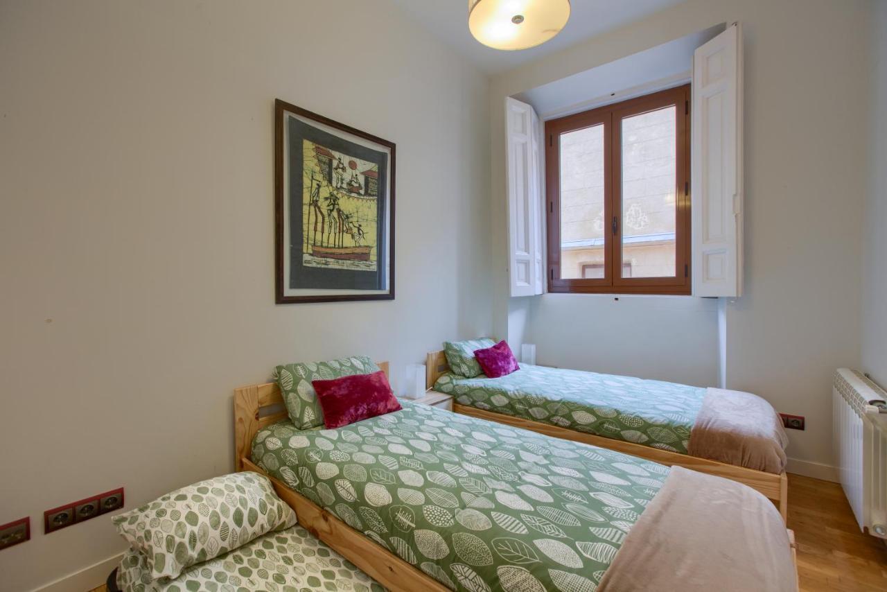 Apartment Beautiful Big Condominium In The Historical Center Madrid