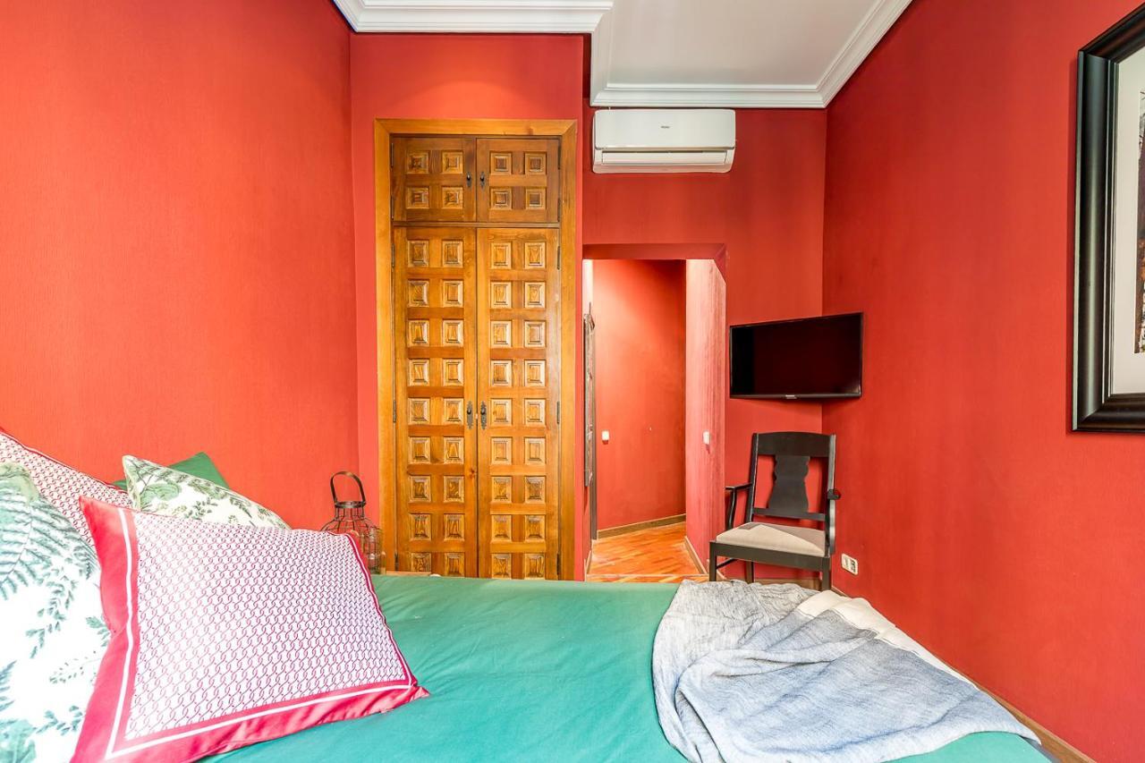 Bed & Breakfast Luxury Bernabeu *