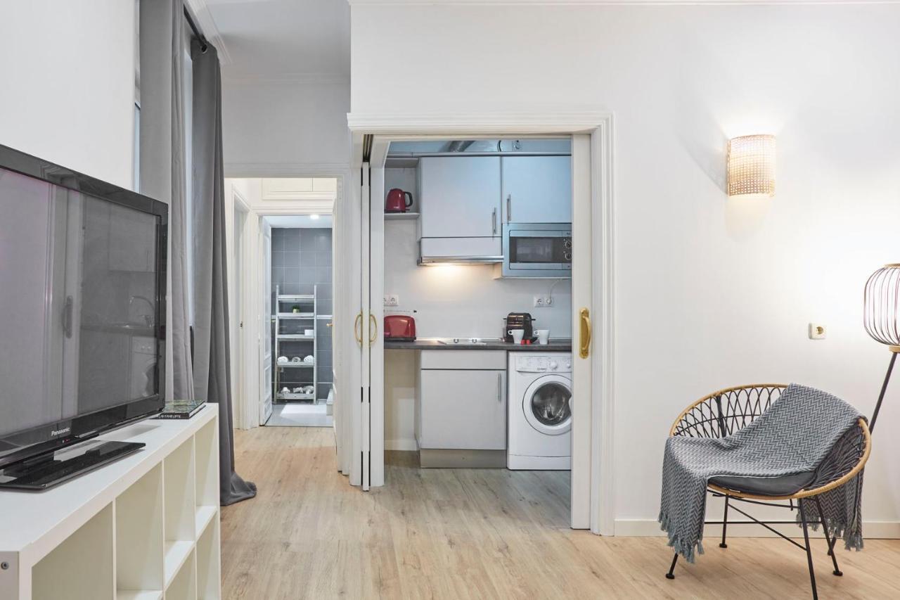 Leeways In San Bernardo Apartment Madrid