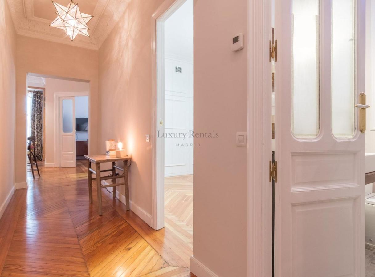 Plaza Santo Domingo Apartment Madrid
