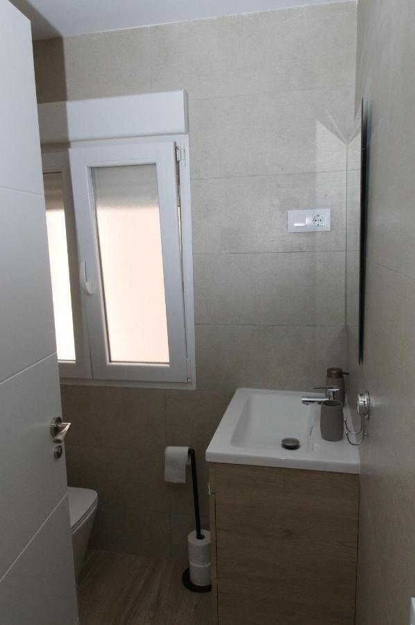 Moderno,tranquilo, Entrada Autonoma Y Facil Aparcamiento. Apartment *
