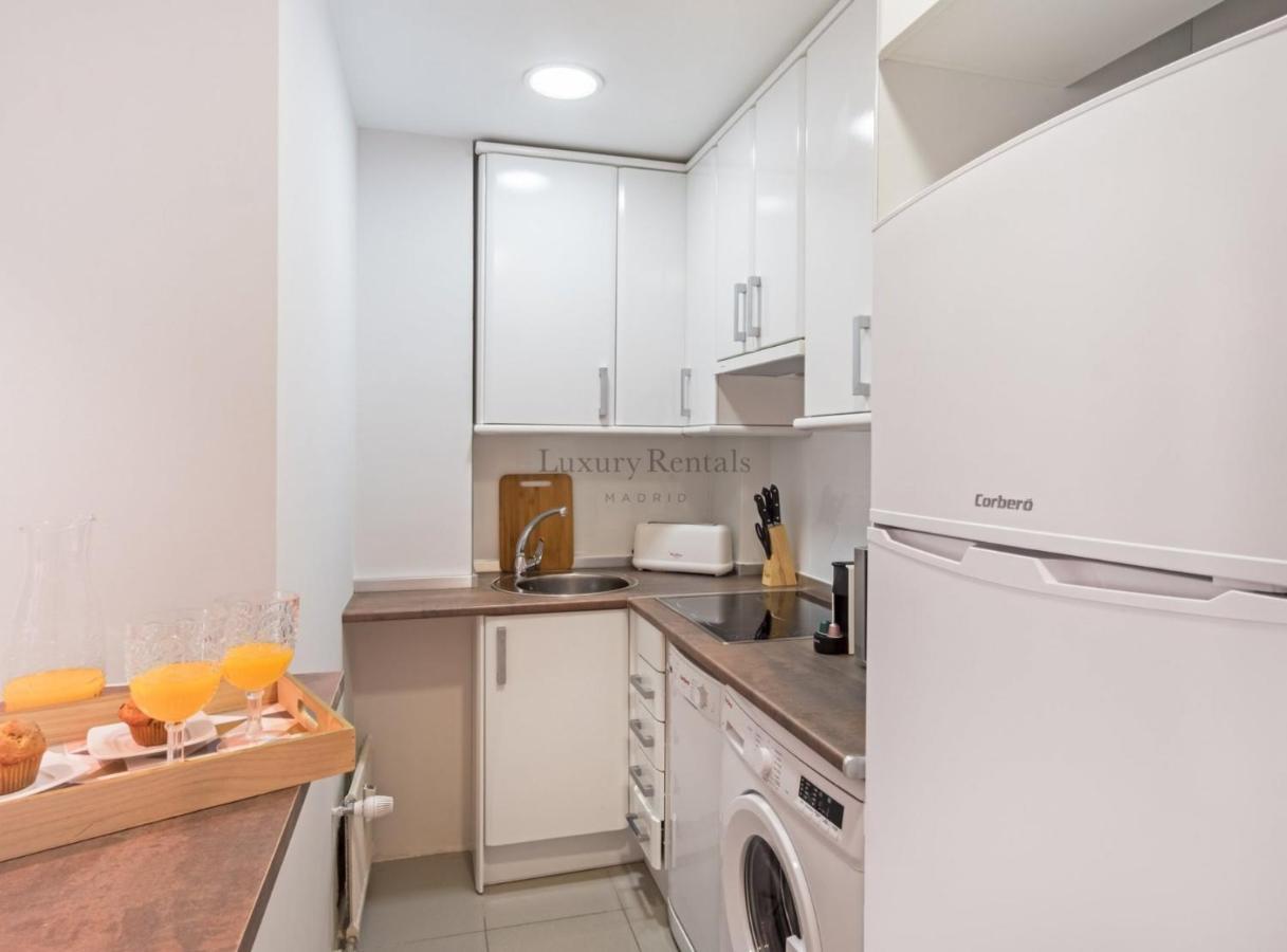 Alberto Alcocer Apartment *