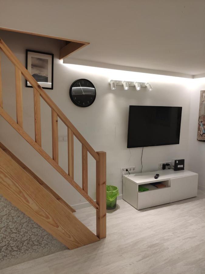 Cozy Malasana Free Parking Apartment Madrid