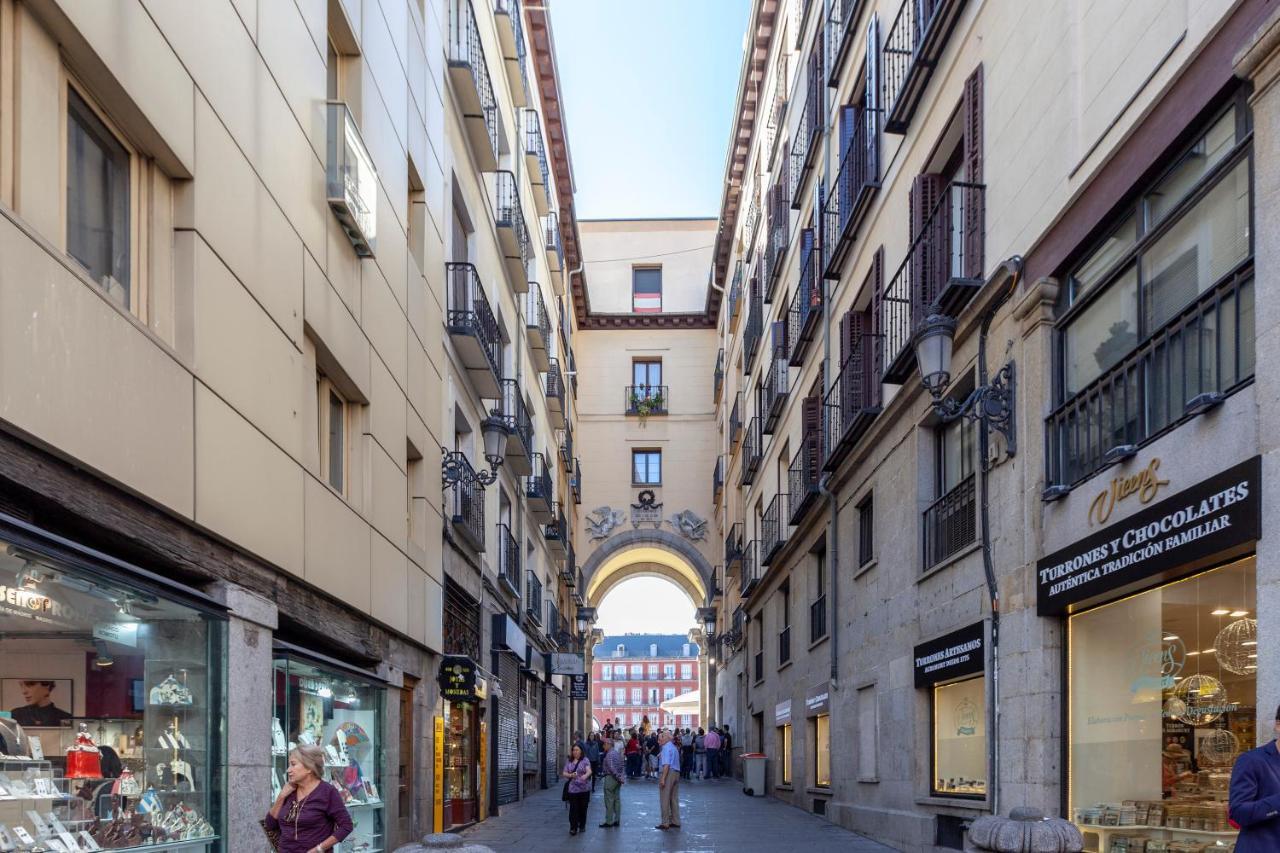 Luxury Belmont Puerta Del Sol Apartment *