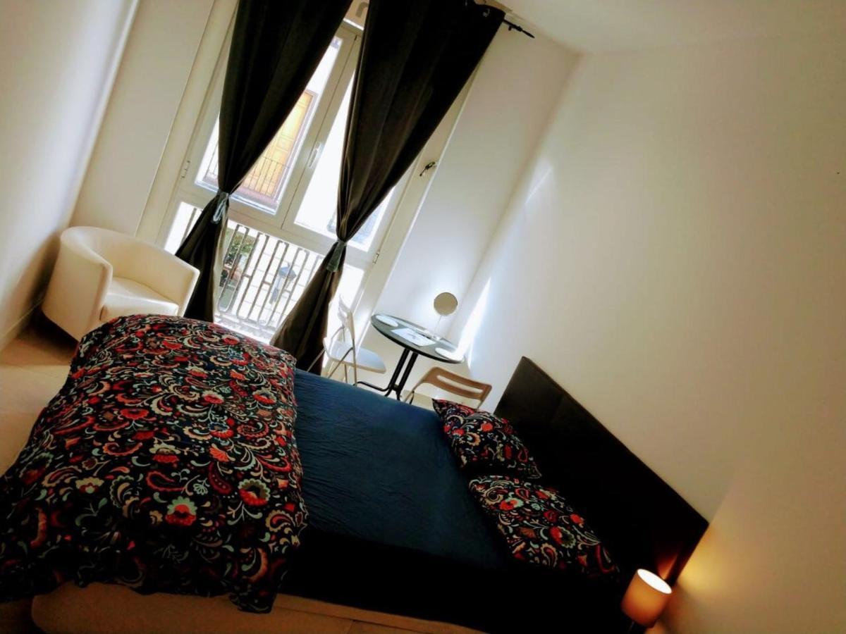 Parsa House Guest house *