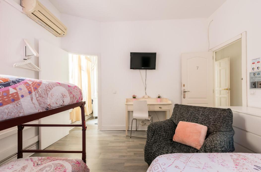 M&f 7 Rooms/7 Bathrooms Over Gran Via *
