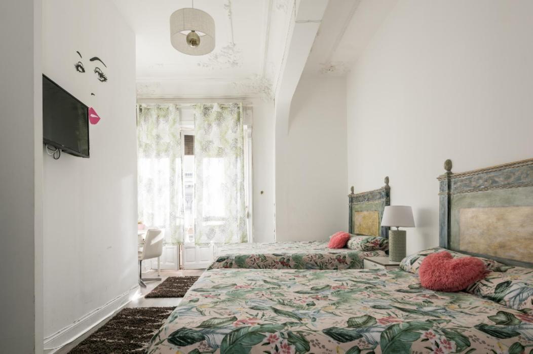 M&f 7 Rooms/7 Bathrooms Over Gran Via Apartment Madrid