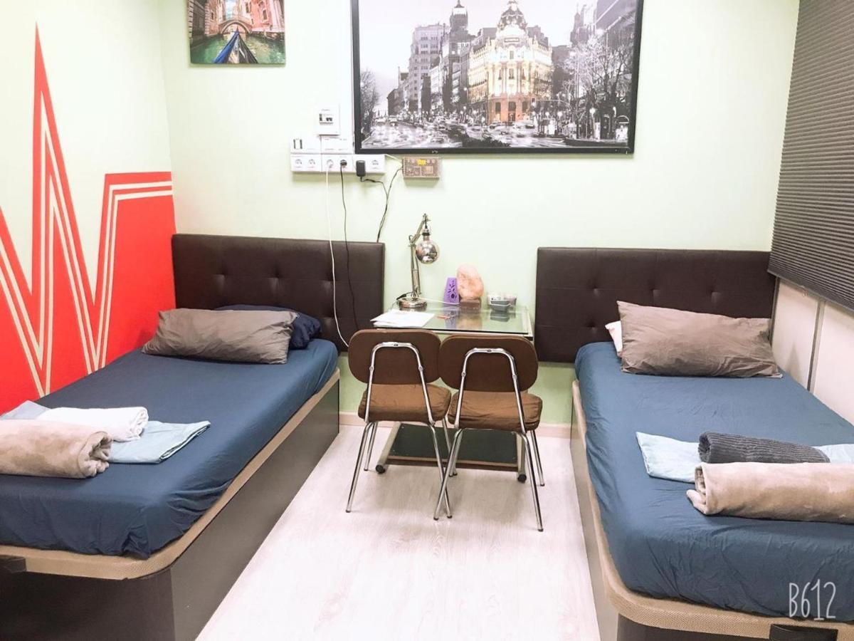 Homestay Parsa H *