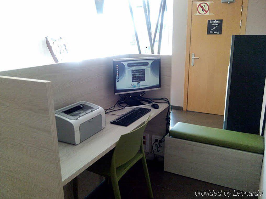 Hotel Aeropuerto T1 T2 T3 3*