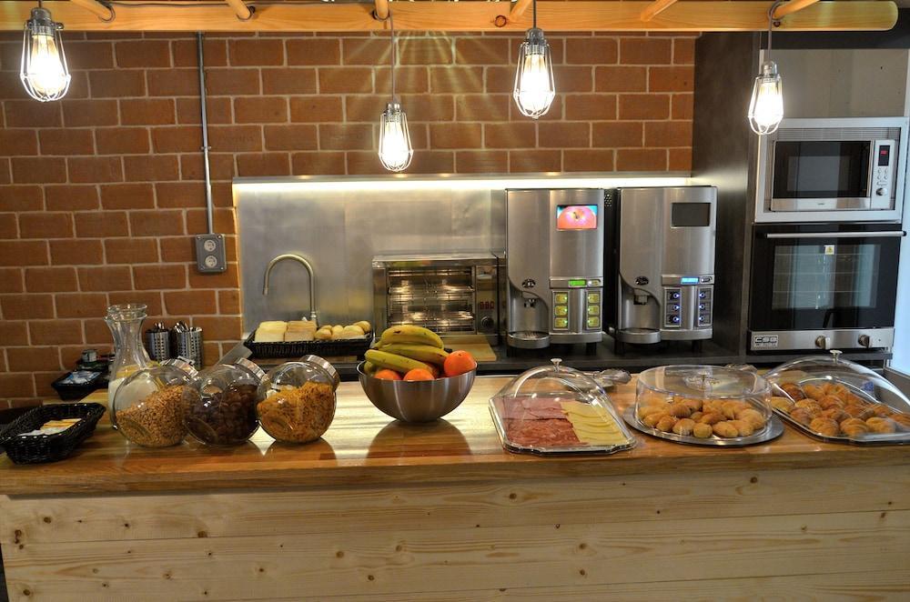 Albergue Far Atocha