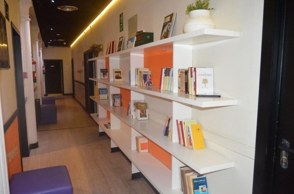 Hostel Meetingpoint *