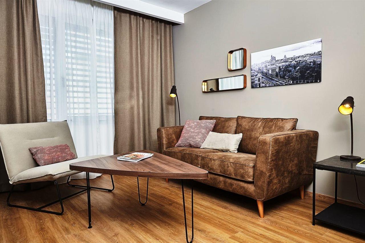 Apartamento Pierre & Edificio Eurobuilding 2 Madri