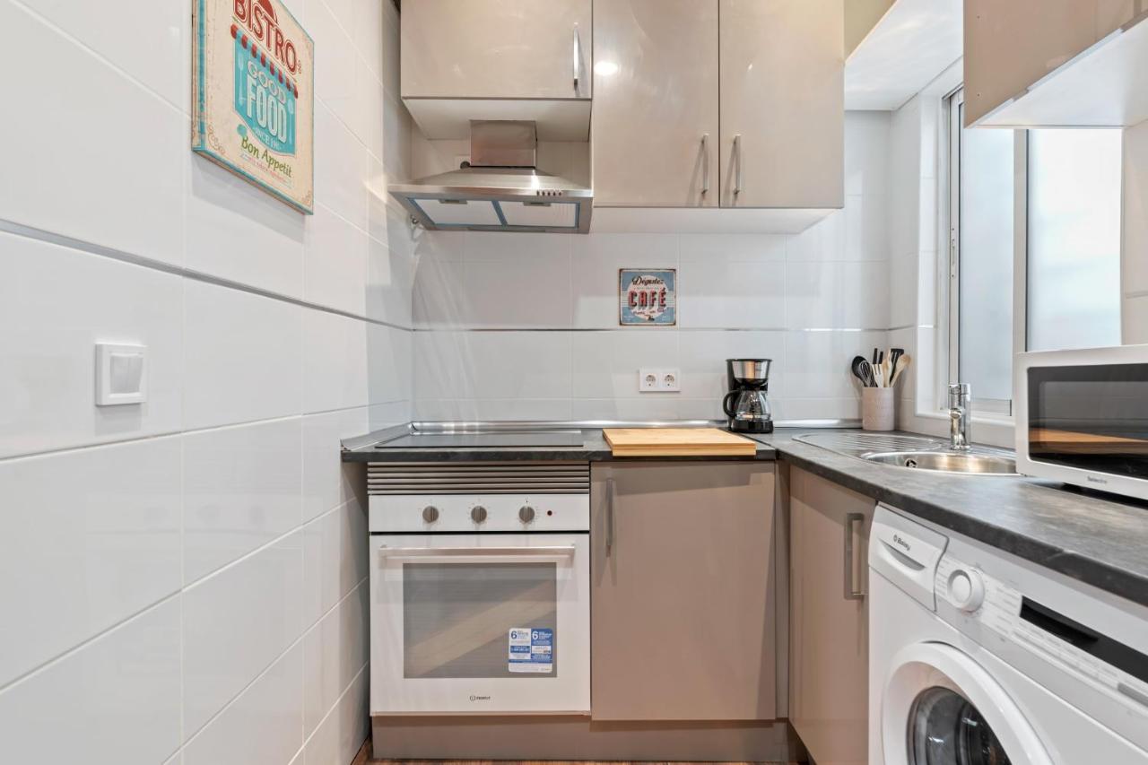 Contemporary Flat With 1-bedroom In *