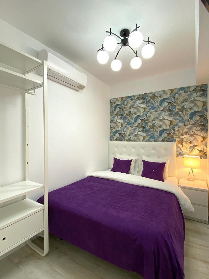 Plaza Apartment