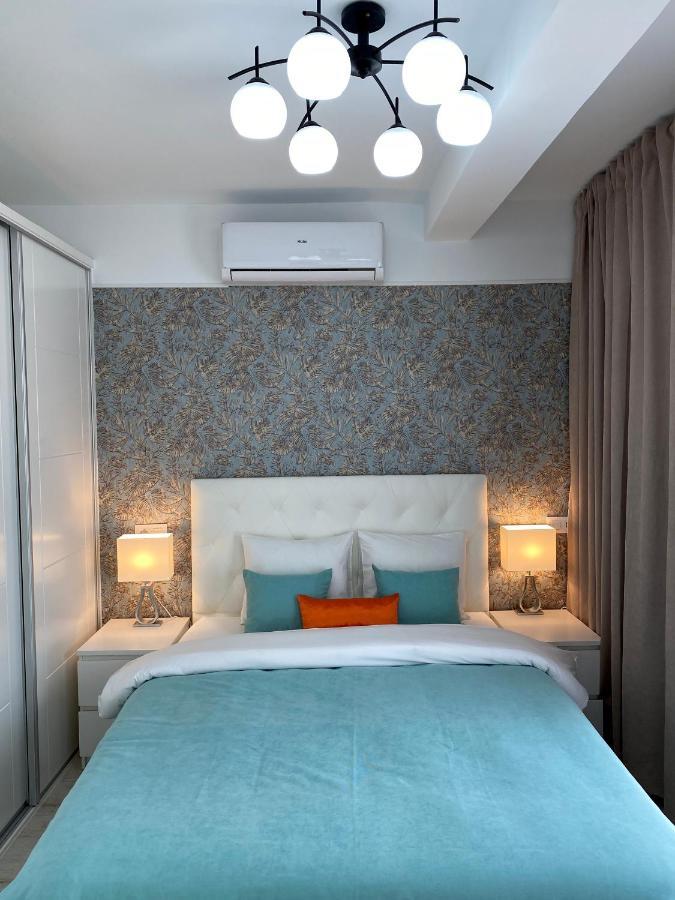 Plaza Apartment