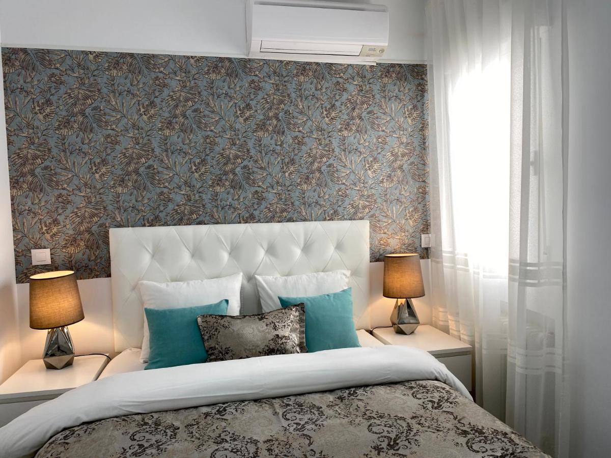 Plaza Apartment