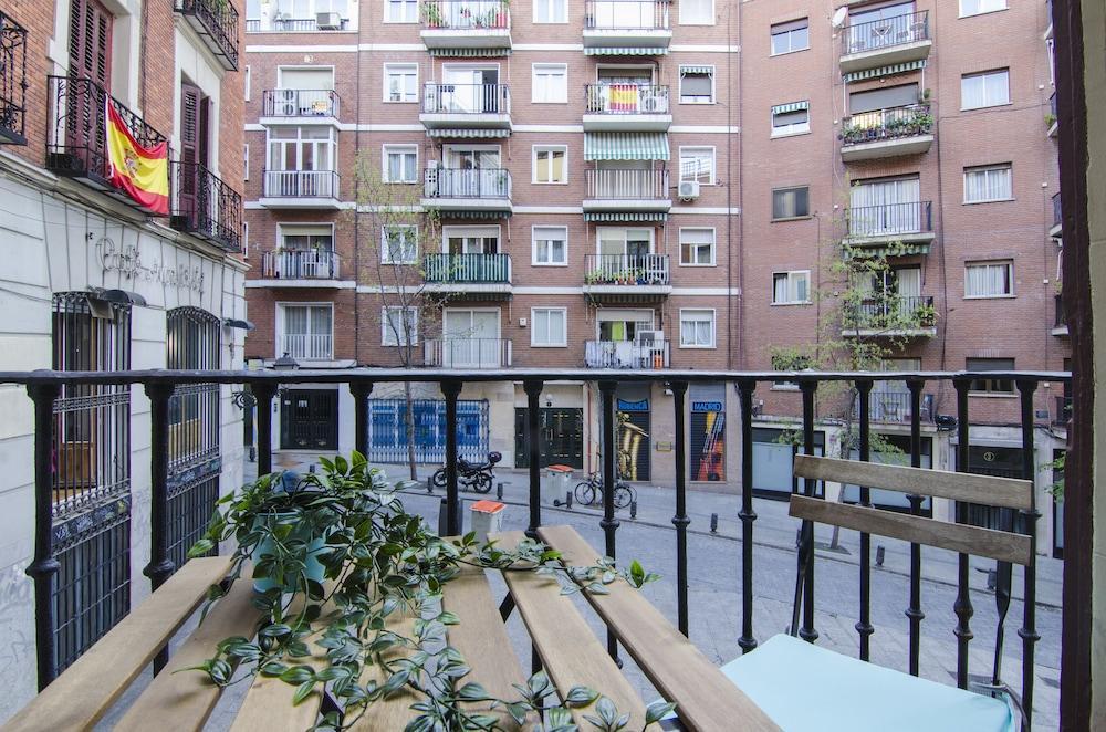 Grand Stay-city Center Plaza Mayor Apartment