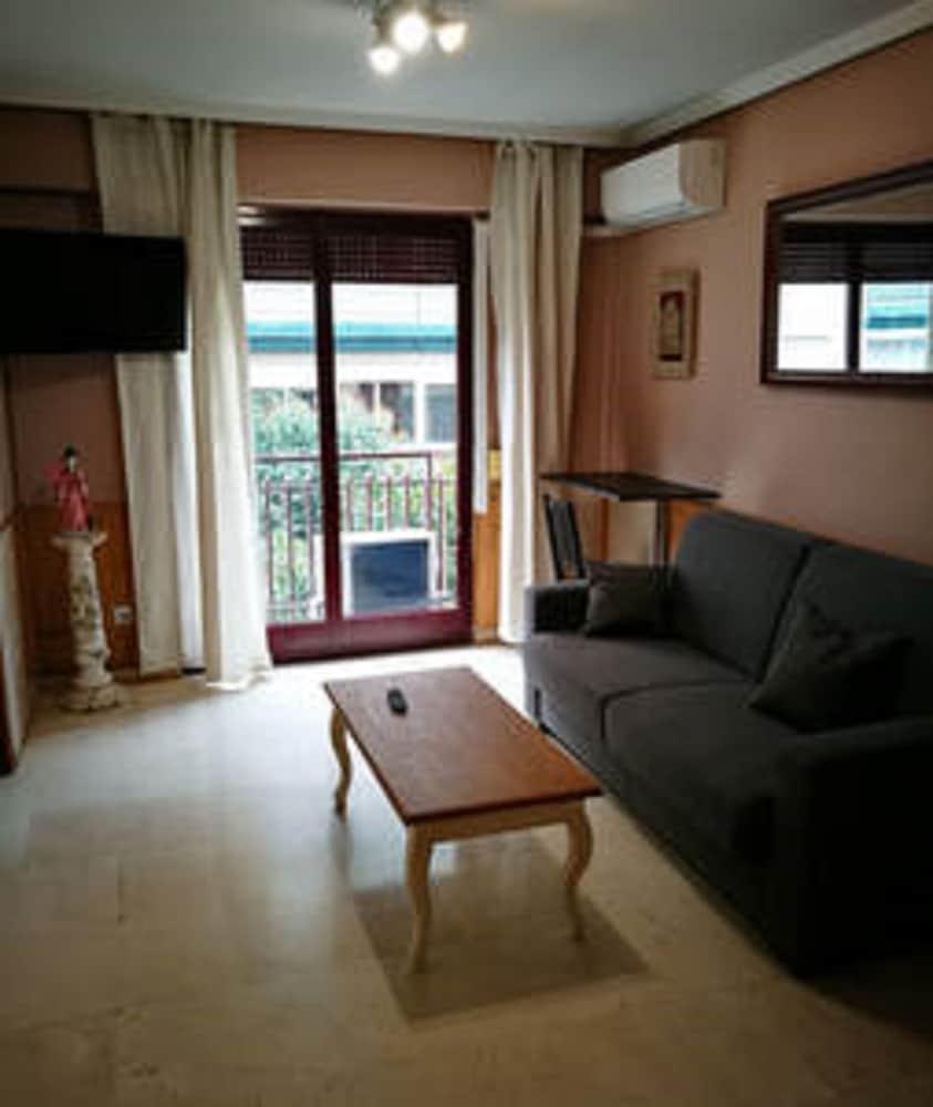 Turisticos Torr Hotel Madri