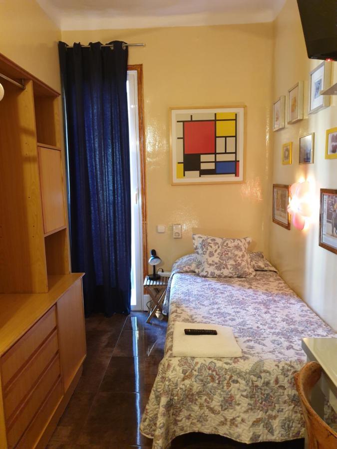 Casa De Huespedes Dolce Madri