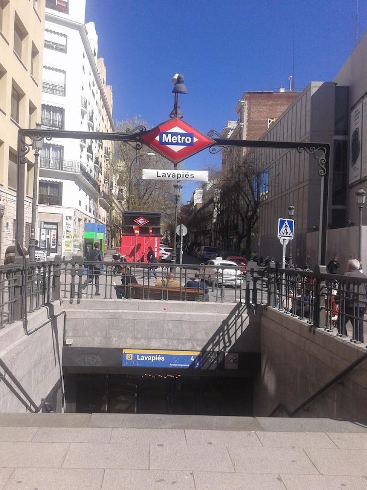 Apartment Plaza De Lavapies Centro Madrid