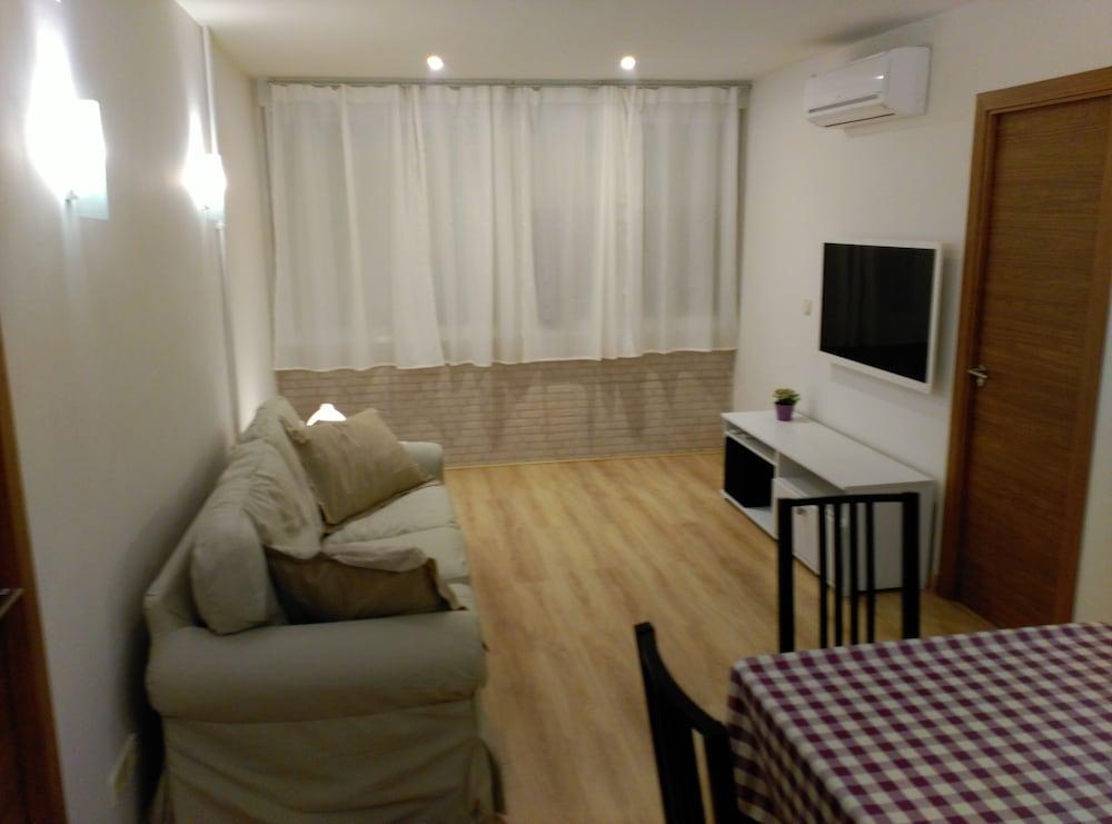 Rent 5 * Madrid