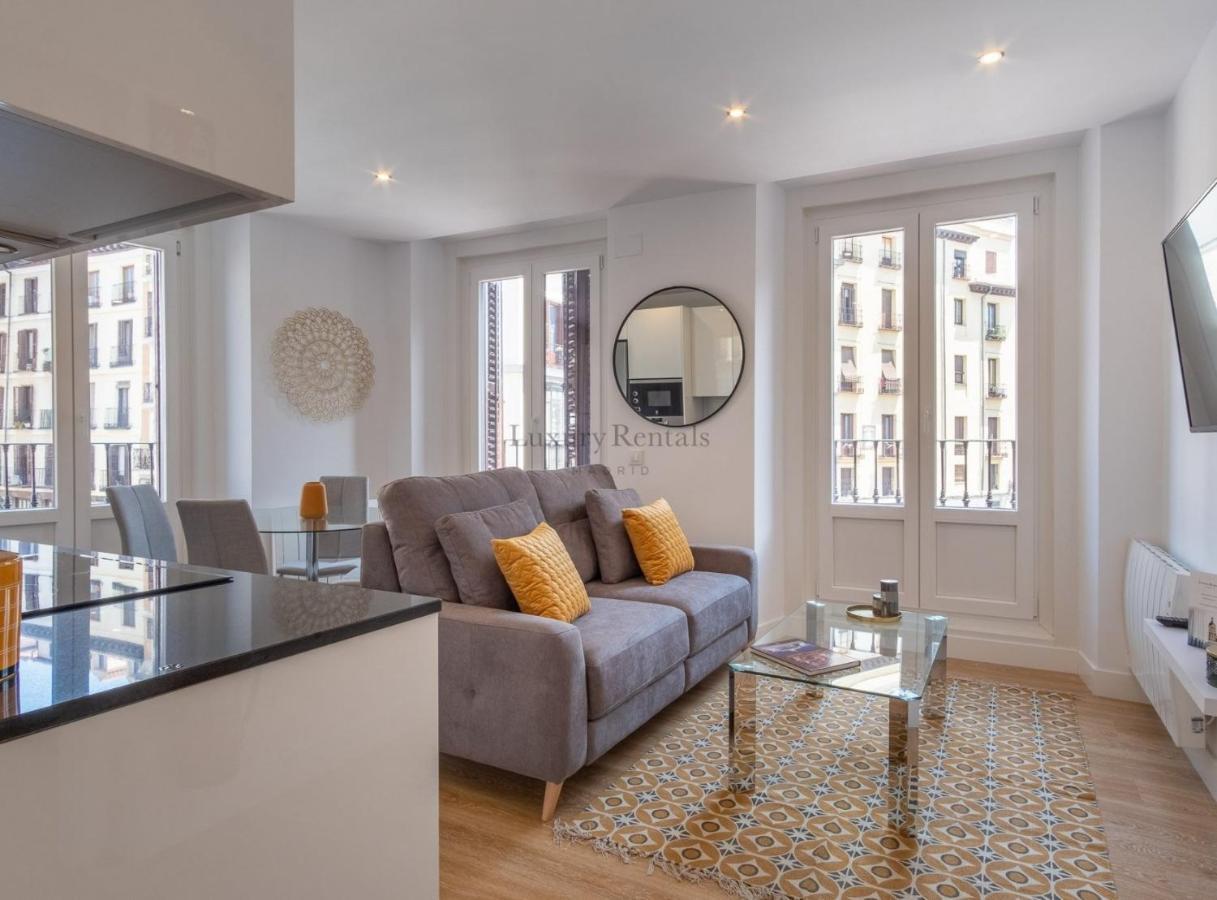 Charming For 4 Steps Away From Mercado De San Miguel , Calle Mayor Iv Apartment Madrid