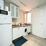 Estudio Acogedor Amparo Temporal