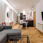 Madrid Embajadores II - Apartamento De 4 Dormitorios Con Balcon