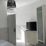 Estudio Con Entrada Independiente En Madrid