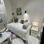 Estudio A Estrenar En Huertas