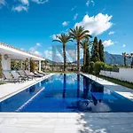 Luxury Villa On Frontline Golf