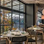 Aravaca Village Hotel