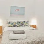 Leeways Apartment In Divino Pastor