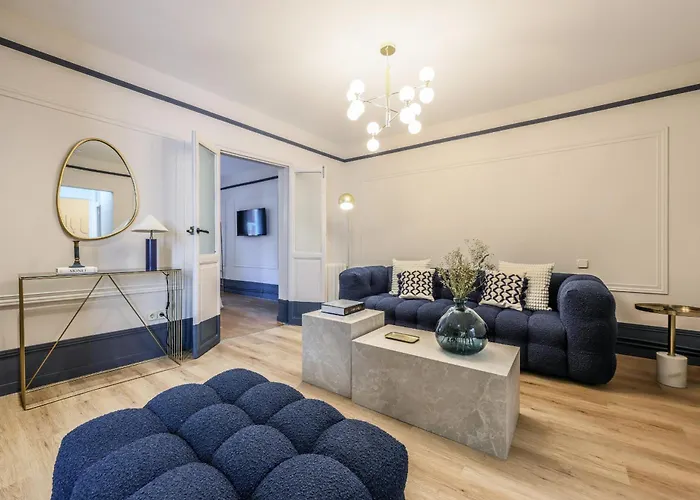 Apartamento De Diseno En Gran Via -No Ascensor-