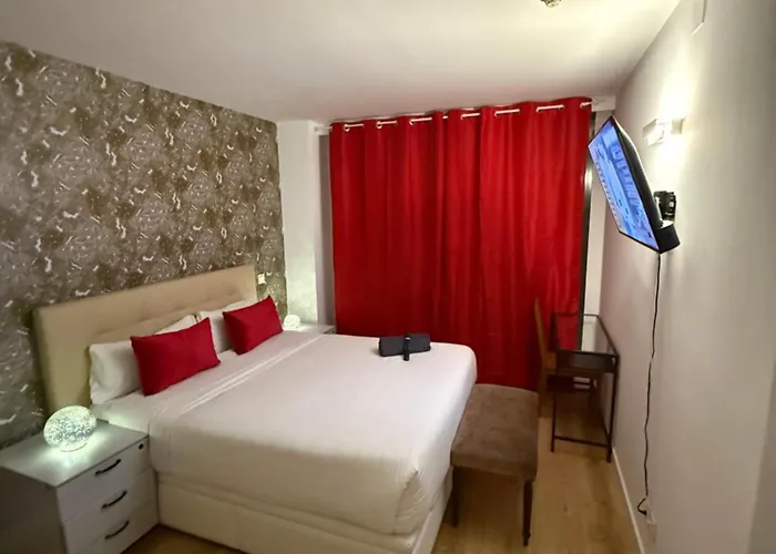 Room Plaza