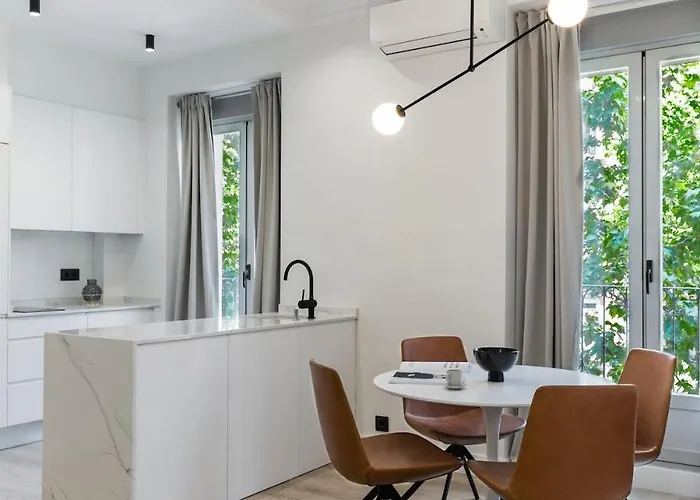 Luz Y Diseno En Malasana, Piso Centrico Y Nuevo