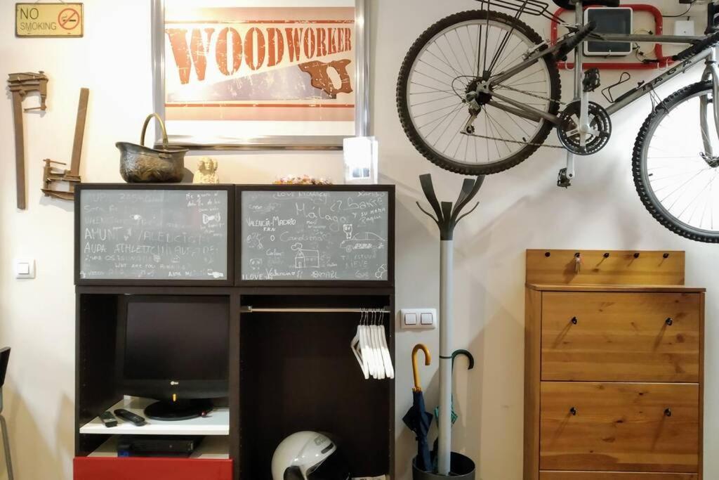 Loft Lα αղեiցմα Cαrթiղեҽríα ժҽ ѵҽղեαs Wifi & Metro Apartamento Madri