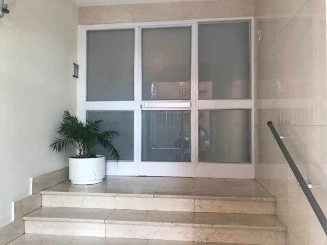 Bed and breakfast Residencia 12 Octubre Madrid