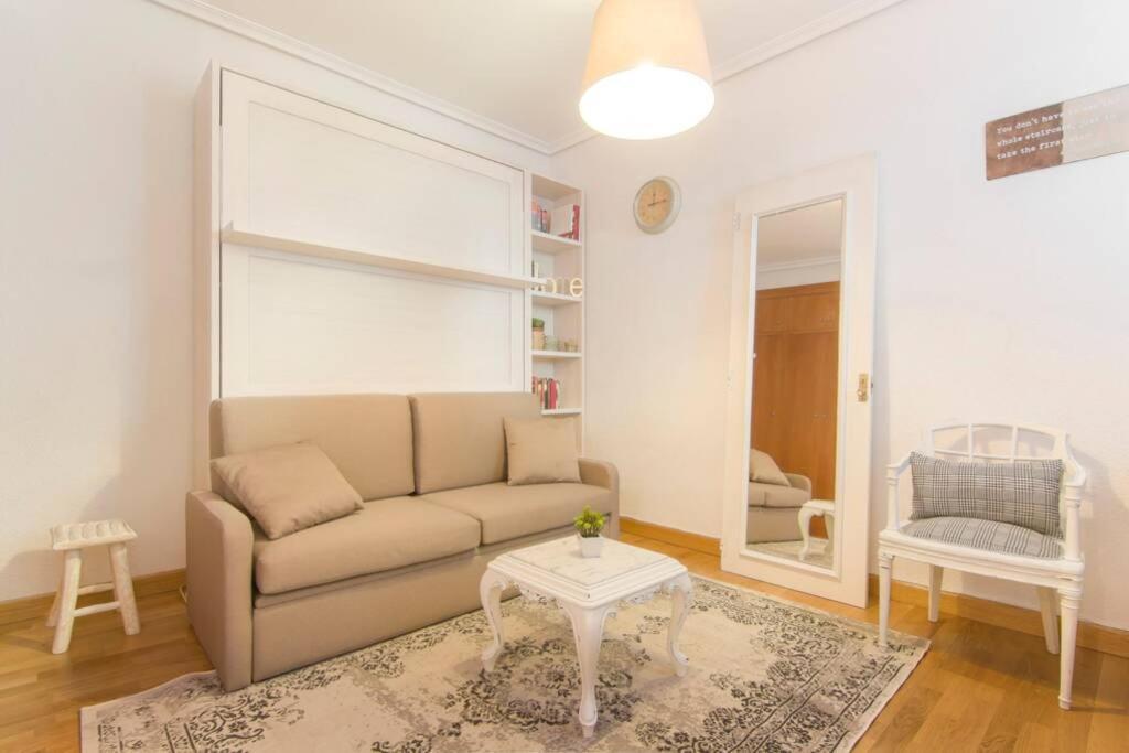 Comodo Y Centrico Estudio De Lujo En Atocha - Jardin Botanico. Wifi Apartamento