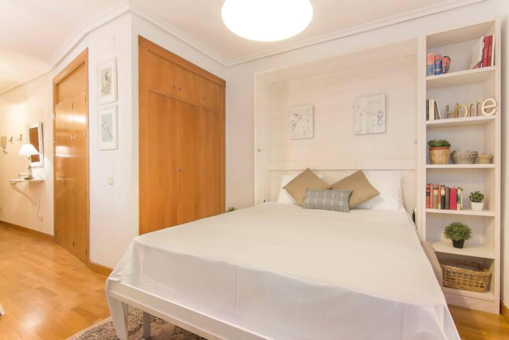 Comodo Y Centrico Estudio De Lujo En Atocha - Jardin Botanico. Wifi Apartamento *