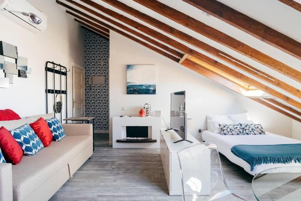 Apartment Homeabout Calle Mayor