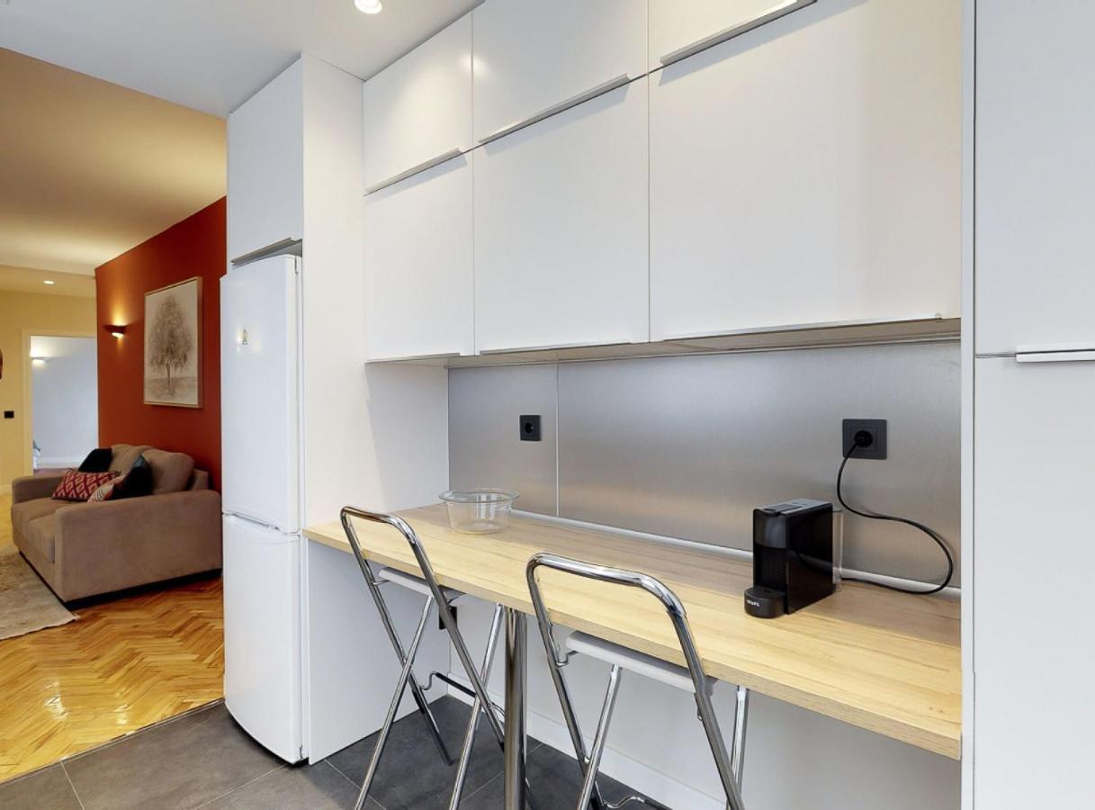 Apartment Plaza Santa Ana Iii Madrid