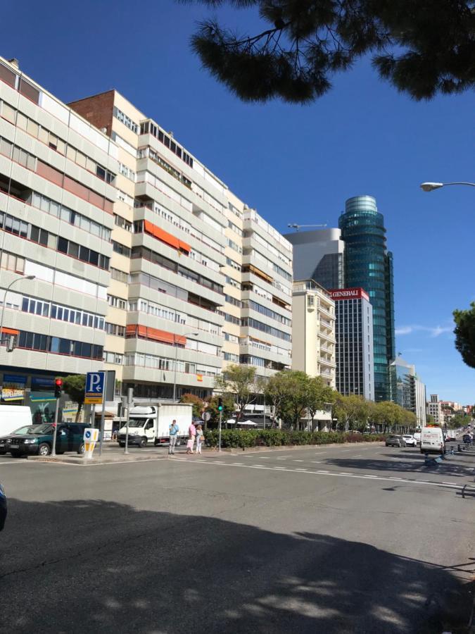 Cerca Santiago Bernabeu - Torre Picasso Apartamento *