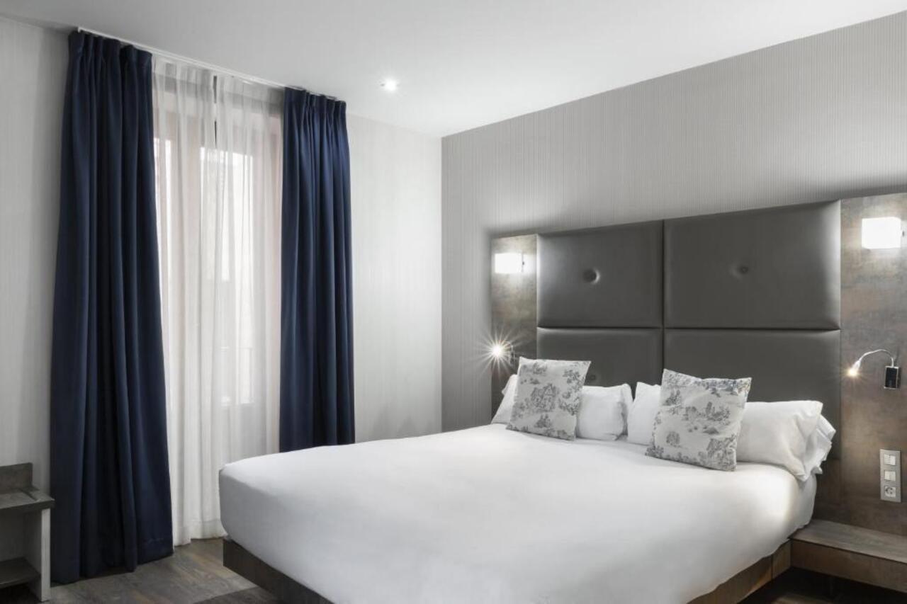Petit Palace Del Peine 4*