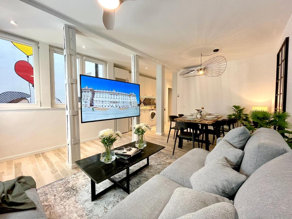 Apartment Bnbholder Puerta De Alcala Es Mia Madrid