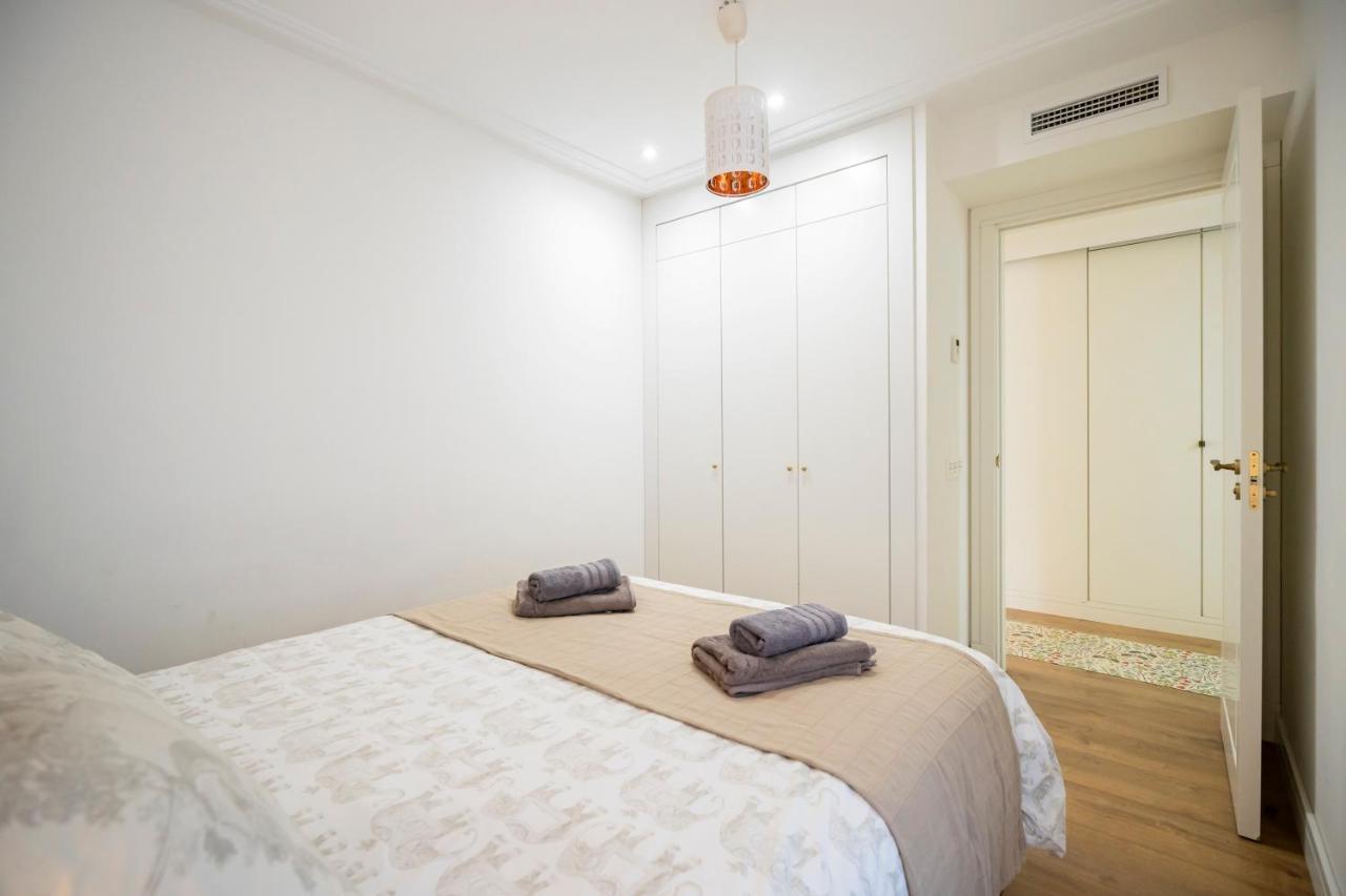 For Brand New At Center Wifi Ato55 Apartment *