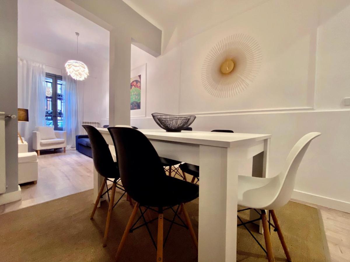Charming Malasana Gallery - Madrid